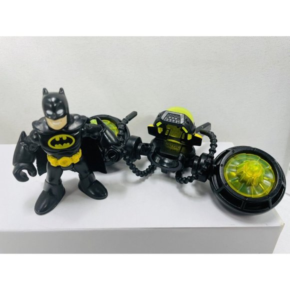 Fisher Price Imaginext DC Super Friends Figure Batman with Jet Pack - Picture 2 of 15